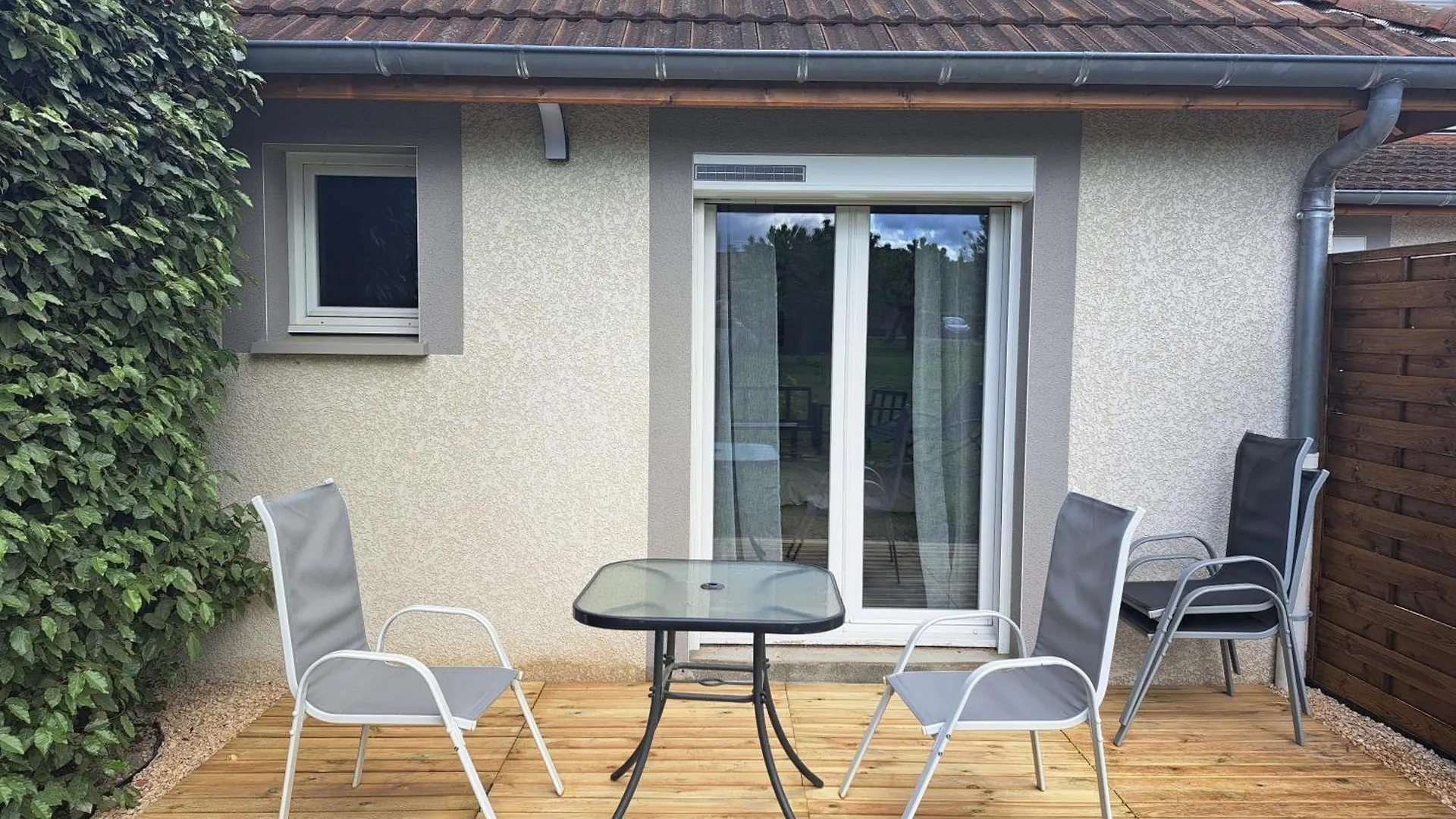 Couette-café Le Chemin Des Berands Chambres D'Hotes Renaison