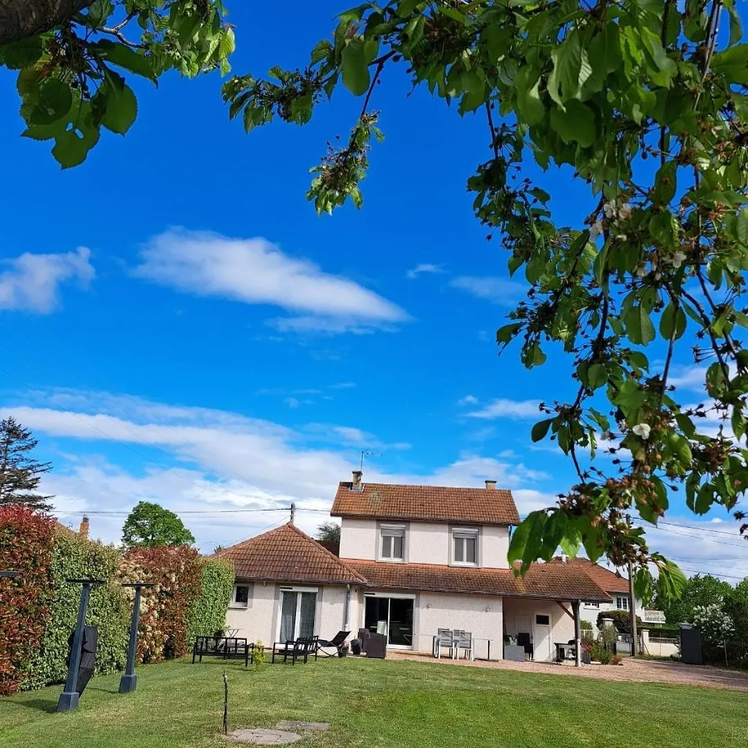 Le Chemin Des Berands Chambres D'Hotes Renaison