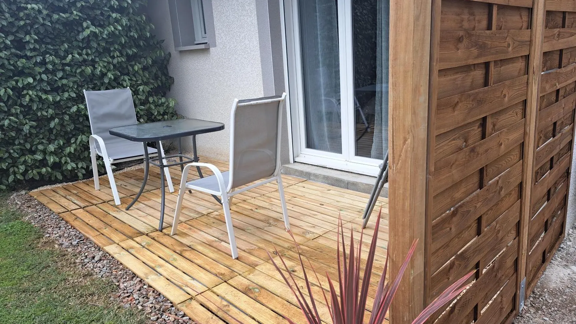 Le Chemin Des Berands Chambres D'Hotes Renaison Couette-café